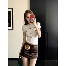 批发立体花朵短袖<b class='q'>t</b>恤女2026新款夏季高级感复古修身短款正肩内搭上衣