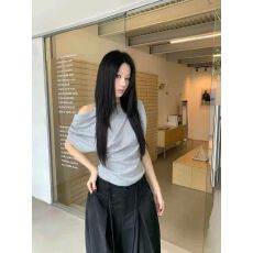 批发Esu2026春季新款空气棉设计感多穿斜肩<b class='q'>T</b>恤修身显瘦纯欲辣妹上衣