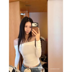 批发SUNONEONE 230g设计感堆领漏肩紧身<b class='q'>长袖</b><b class='q'>T</b><b class='q'>恤</b>女春套头设计感打底衫