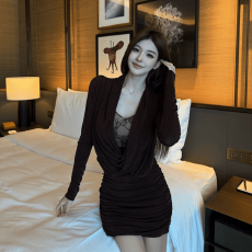 批发荡领直角肩收腰捏褶修身<b class='q'>蕾丝</b>包臀连衣裙约会裙子