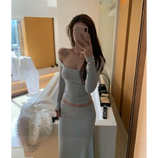 批发韩系氛围感<b class='q'>套装</b>女长袖修身上衣巨好看的两件套早秋新款绝美半身裙