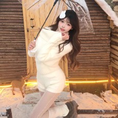 批发韩系慵懒<b class='q'>气质</b>高领毛衣短<b class='q'>裤</b>2025新款冬季温柔高级白月光穿搭套<b class='q'>装</b>女