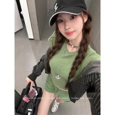 批发HuoHuo 牛油果酱 显白穿搭2026夏季新款女牛油果色<b class='q'>T</b><b class='q'>恤</b>抽绳短<b class='q'>裤</b>