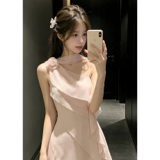 批发粉色吊带连衣裙女2026夏新款法式长裙<b class='q'>子</b>巨好看气质小个子显瘦收腰
