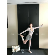 批发Skk Store 露思同款 奢感醋酸天丝羊毛主推芭蕾绑带长袖T恤套装!