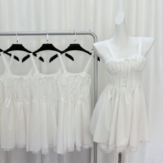 批发实拍-气质显瘦穿搭吊带白裙小个子度假风高级感初恋鱼骨<b class='q'>连衣裙</b>