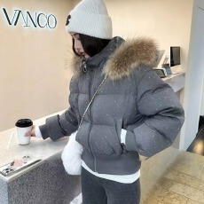 批发网红同款2026冬季新款小众款满天星烫钻暗黑辣妹保暖羽绒服<b class='q'>外套女</b>