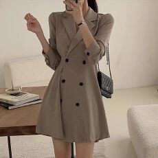 批发韩国chic秋季复古高级感西装领双排扣收腰显瘦长袖A字裙连衣裙女