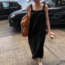 批发韩国chic夏露背吊带棉麻<b class='q'>连衣裙</b>中长款韩版宽松大码后<b class='q'>开叉</b>亚麻裙子