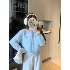 批发实拍～甜美减龄花边拼接毛衣外套