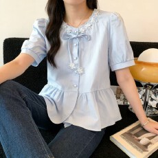 批发2026夏季新款立体花圆领<b class='q'>衬衫</b>洋气开衫短袖上衣