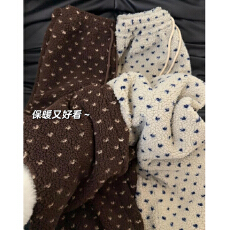 批发原版羊羔绒提花面料复合450克 慵懒风波点休闲裤<b class='q'>女</b>秋冬款