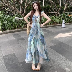 批发法式高级感无袖晕染吊带连衣裙女夏季收腰显瘦长裙子海边度假穿搭