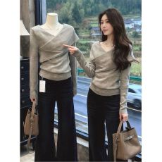 批发螺纹德绒韩系交叉V领针织衫女2026春修身显瘦设计感长袖上衣