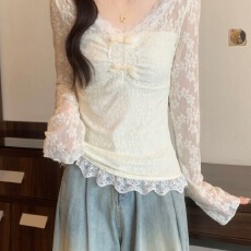 批发纯欲辣妹性感V领长袖上衣<b class='q'>女</b>秋夏修身设计感蝴蝶结拼接内搭蕾丝衫