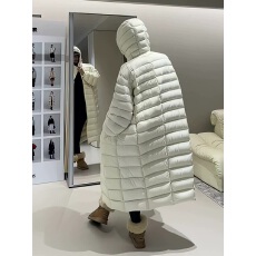 批发排骨长款棉服时尚女过膝2026冬季新款泡芙连帽高级保暖到脚踝外套
