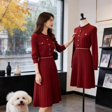 批发法式赫本风针织<b class='q'>连衣裙</b>女2025秋冬新款设计感收腰显瘦洋气毛衣裙女