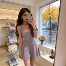 批发温柔风氛围感针织<b class='q'>连衣裙</b>女2026春夏新款设计感收腰显瘦吊带短裙女