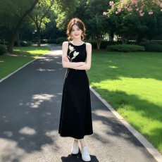 批发新中式国风黑色无袖连衣裙女2026年夏季新款显瘦花朵长裙气质裙子