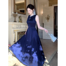 批发Good Job【蓝鸢】法式<b class='q'>缎面</b>蓝色镶钻水滴领连衣裙