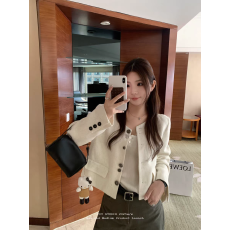 批发FCY studio白色无领休闲香风外套女2025秋季精致感短外套夹克