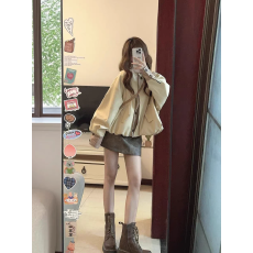 批发LUU桃喜儿/两穿短款格子风衣外套女秋冬宽松设计感小众<b class='q'>韩版</b>上衣