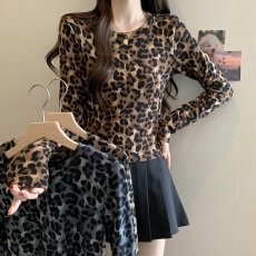 批发实拍大码~豹纹小众T恤女2025新款长袖上衣圆领修身显瘦打底衫女