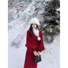 批发圣诞新年加棉短外套+半身长裙套装(可拆真<b class='q'>狐狸毛</b>领)