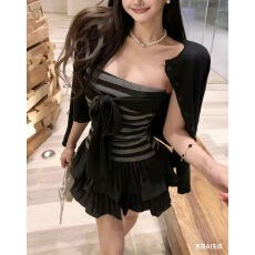 批发<b class='q'>条纹</b>内搭系带蝴蝶结抹胸上衣+黑色针织开衫蛋糕裙三件套