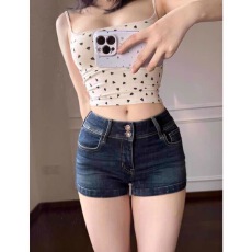 批发美式辣妹低腰牛仔短裤女2026夏季新款百搭显瘦修身提臀a字<b class='q'>热裤</b>