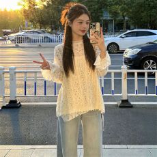 批发巨好看韩系温柔穿搭一整套<b class='q'>女</b>白色碎花喇叭袖<b class='q'>打底衫</b>配镂空吊带罩衫