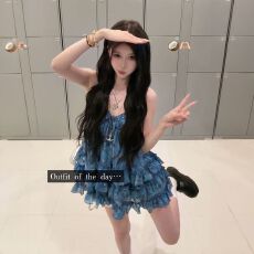 批发兰零韩系氛围感蓝色<b class='q'>碎花</b><b class='q'>吊带裙</b>女夏季法式