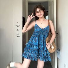 批发ootd 法式温柔风气质高级感<b class='q'>连衣裙</b>夏季新款蓝色碎花吊带裙