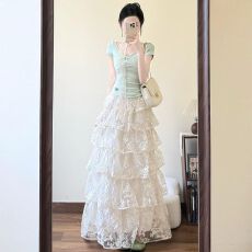 批发甜辣风薄荷绿修身显瘦上衣女+搭配<b class='q'>蕾丝</b>拼接蛋糕半身裙气质两件套