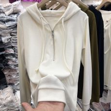 批发黑色德绒半拉链加厚连帽卫衣女秋冬内搭<b class='q'>打底衫</b>2025新休闲短款上衣