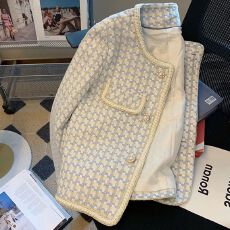 批发小香风外套女春<b class='q'>秋</b>季2026新款爆款法式气质高级感短款千鸟格上衣
