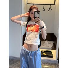 批发美式人像印花正肩圆领短袖t恤女夏季弹力修身显瘦设计感短款上衣