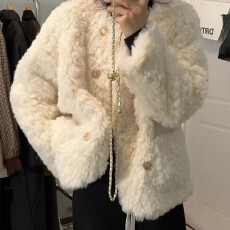 批发小香风羊羔毛<b class='q'>外套女</b>2026冬季新款小个子宽松加厚白色毛毛上衣棉服