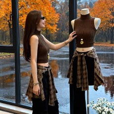 批发咖色半高领针织背心女