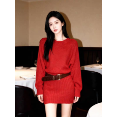 批发韩系穿搭红色圆领套头长袖毛衣裙短裙子连衣裙 配腰带