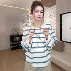 批发撞色圆领<b class='q'>条纹</b><b class='q'>长袖</b>针织衫