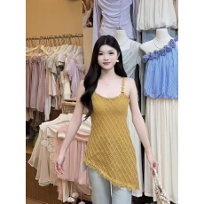 批发度假风镂空针织吊带背心女法式甜辣显瘦百搭小个子不规则蕾丝上衣