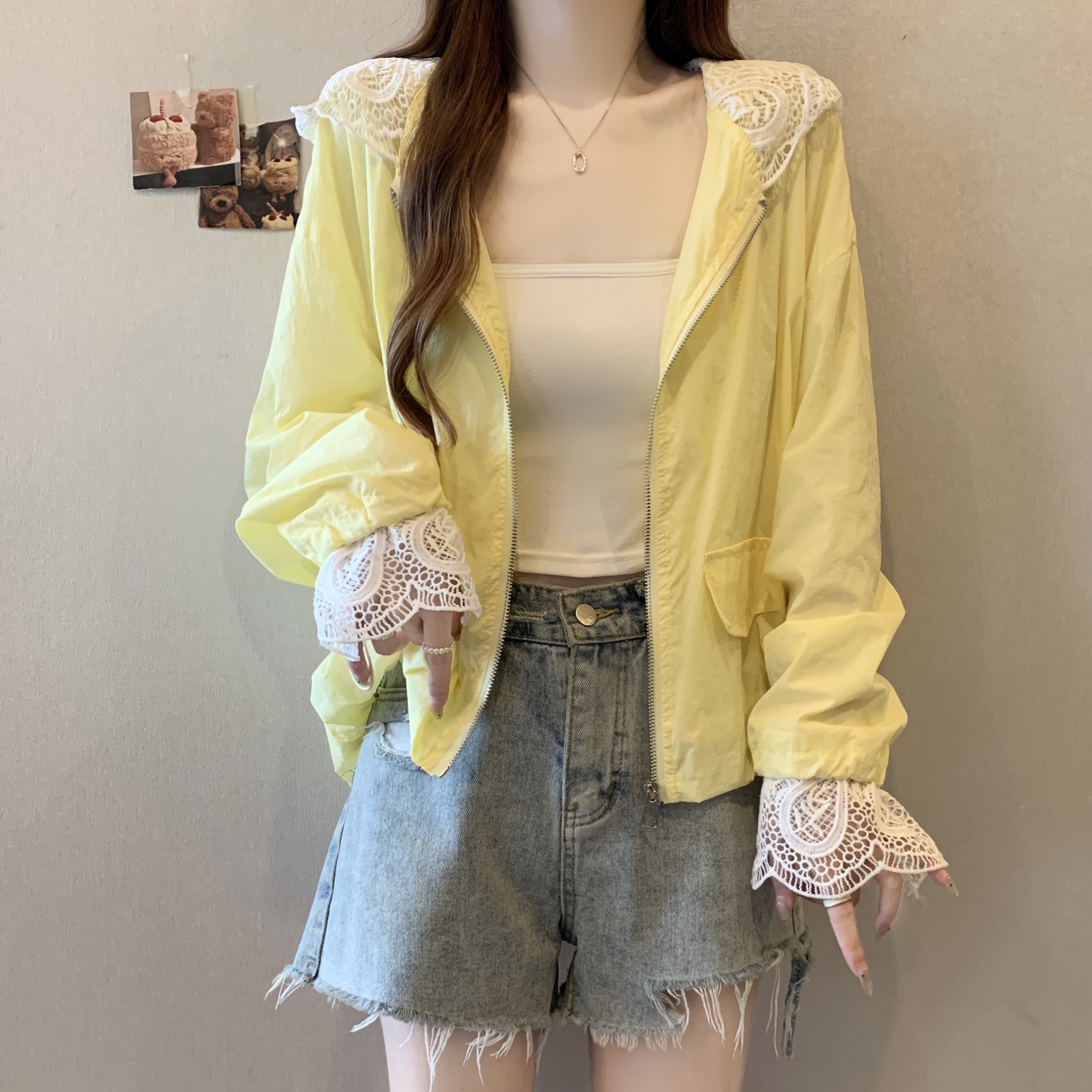 FA36038# 大码胖MM韩系甜美拼接蕾丝连帽拉链防晒衫短外套上衣  服裝批發女裝批發服飾貨源