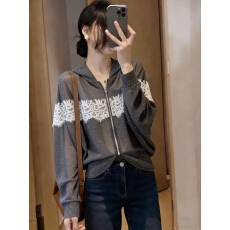 批发<b class='q'>实拍</b> 大码女装法式连帽拼接花边防晒<b class='q'>外套</b>上衣
