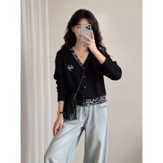批发秋季气质高级感打底上衣V领豹纹拼接设计感显瘦开衫女长袖短外套
