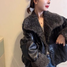 批发羊羔毛领PU蛋白皮羽绒服女欧洲站2025冬装新款欧货女装时尚外套潮