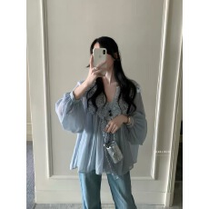 批发DARA~<b class='q'>韩国</b>2026春季新款法式重工蕾丝镂空钩花小衫温柔气质衬衫女