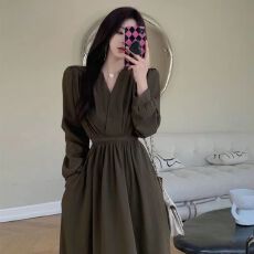 批发大码小黑裙女法式高级感茶歇裙V领<b class='q'>连衣裙</b>春季大码胖mm御姐风长裙