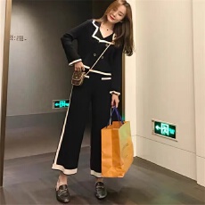 批发港风针织套装女复古chic早秋装2022新款网红爆款黑色阔腿裤两件套