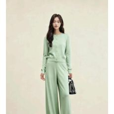 批发2025早秋季新款休闲洋气减龄显瘦百搭针织套装